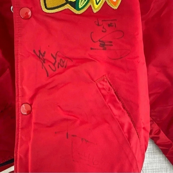 Vintage Starter Blackhawks jacket signed size small 1637 - Picture 12 of 16